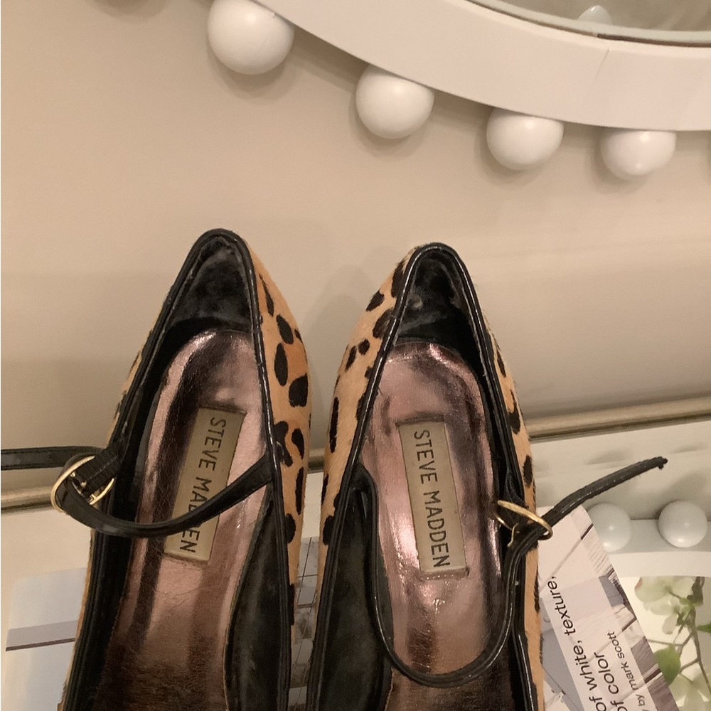 Steve Madden Cheetah Peep toe Heels - Picture 2 of 4